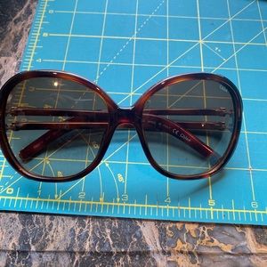 Must Have Chloe Oval Sunglasses!